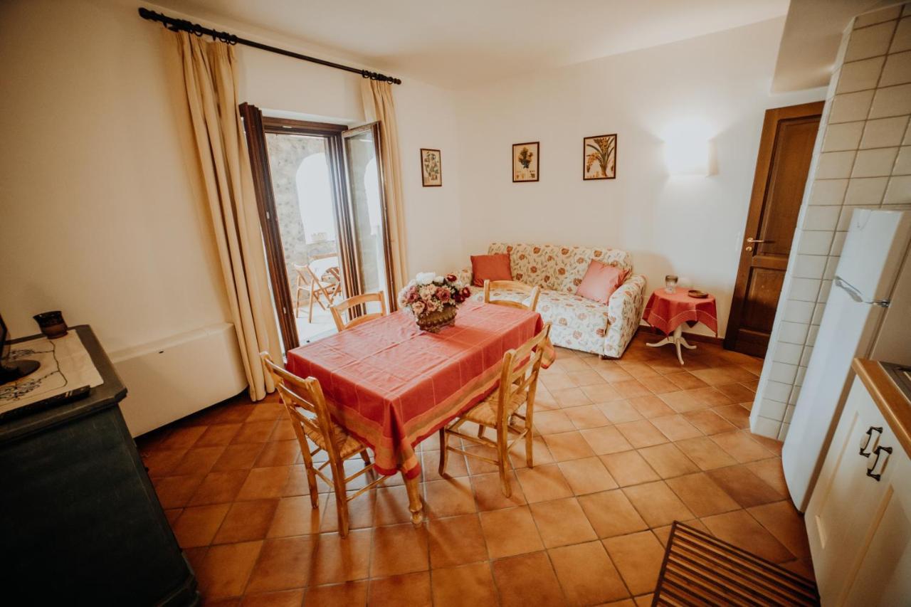 Residenza Golfo Degli Ulivi Aparthotel Caprioli Exterior photo